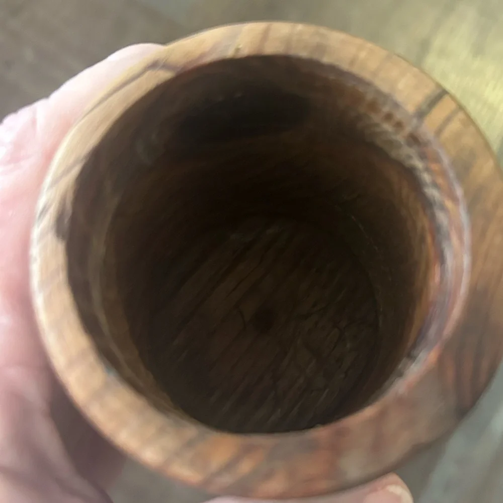 50%offw❤️ Hand carved wooden dice game cup 2001 signed HG011